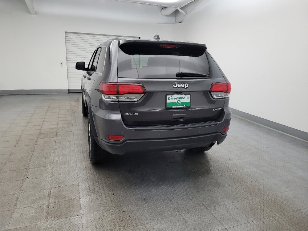 Used 2021 Jeep Grand Cherokee Laredo image 6