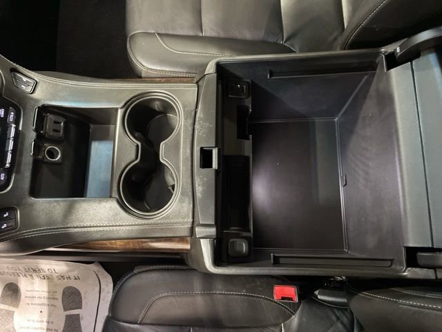 Used 2018 Chevrolet Suburban LT AWD/4WD image 15