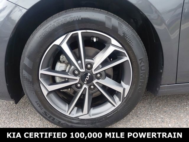 Certified 2023 Kia Forte LXS image 10
