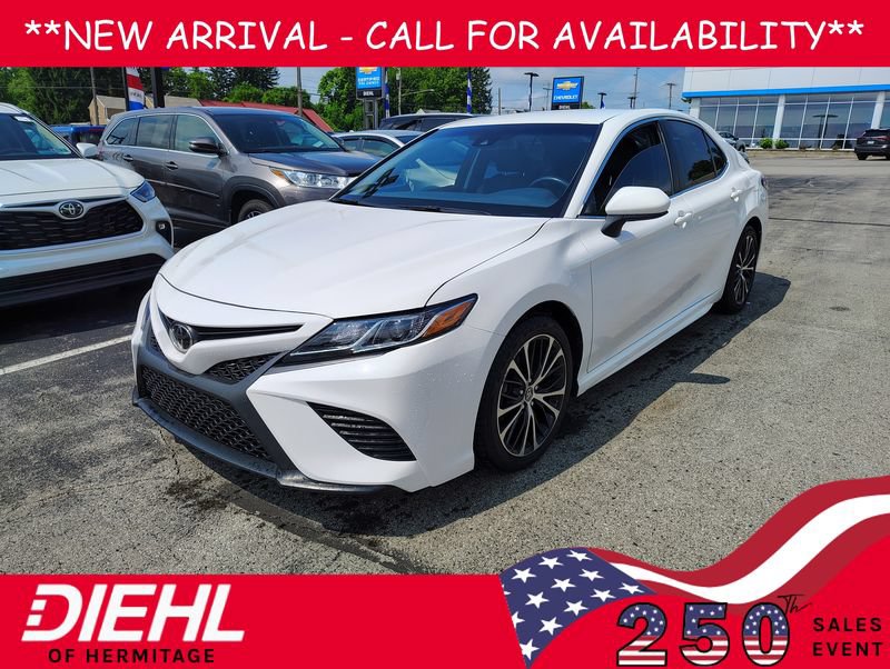 Used 2018 Toyota Camry SE w/ Four Season Floor Mat Package FWD image 1