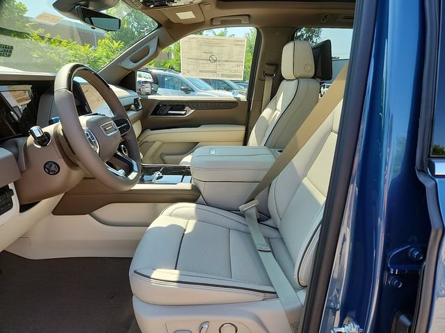 New 2026 GMC Yukon XL Denali w/ Denali Reserve Package AWD/4WD image 9