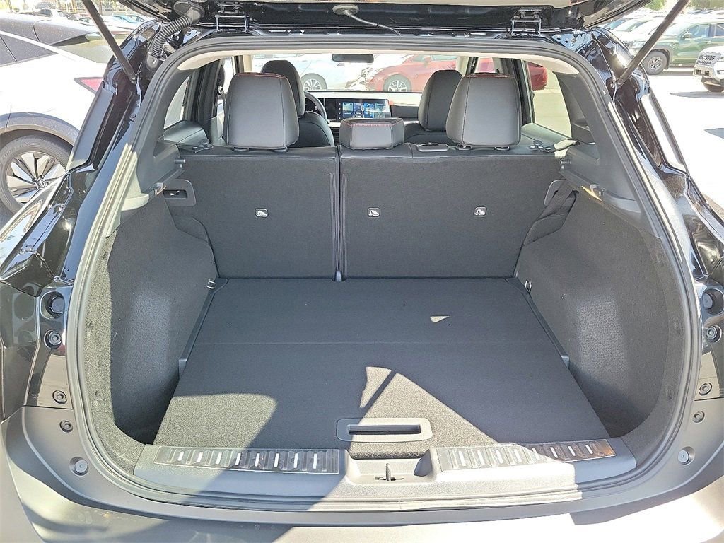 New 2026 Nissan Kicks SR w/ Illumination Package image 13