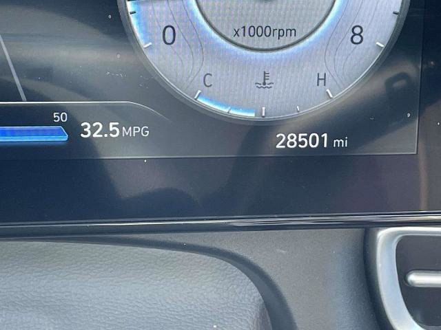 Used 2025 Hyundai Elantra SEL image 9