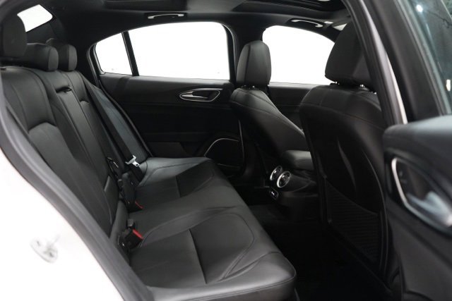 Used 2022 Alfa Romeo Giulia Sprint image 31