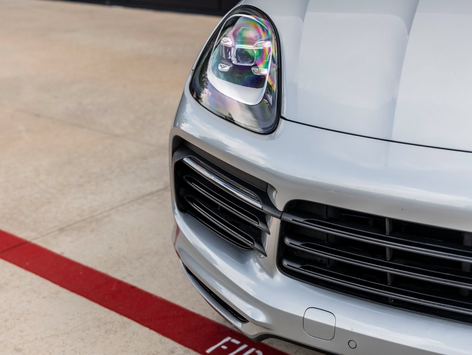 Used 2021 Porsche Cayenne AWD/4WD image 20