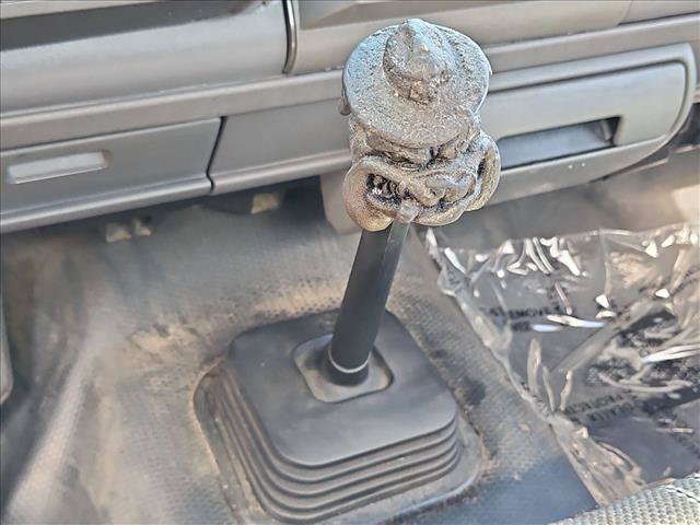 Used 1994 Chevrolet Silverado 1500 2WD Regular Cab image 18