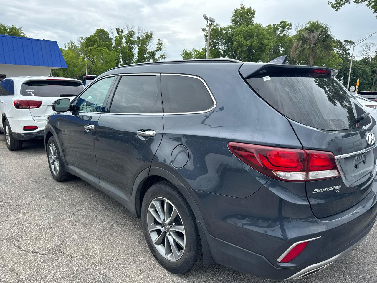 Used 2019 Hyundai Santa Fe XL SE AWD/4WD image 4
