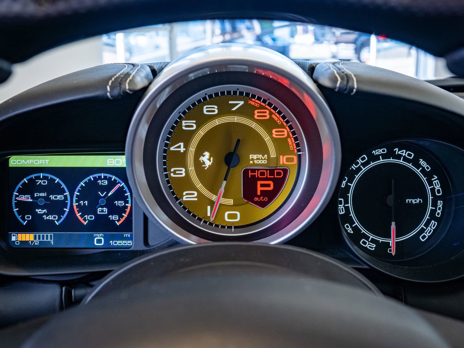 Used 2016 Ferrari California T image 13