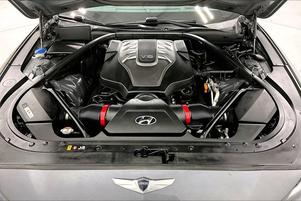 Used 2015 Hyundai Genesis 5.0 w/ Option Group 05 image 12