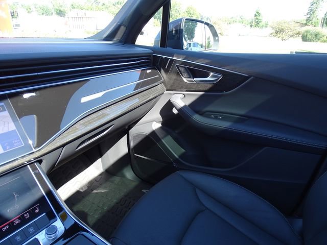 Used 2025 Audi Q7 3.0T Premium Plus image 23