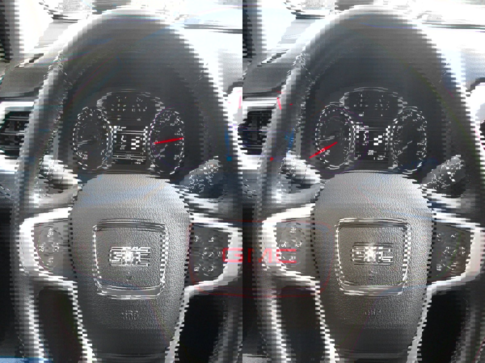 Used 2018 GMC Acadia SLT image 14