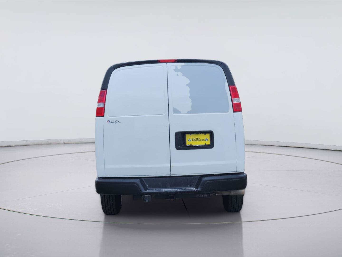 Used 2022 Chevrolet Express 2500 w/ Driver Convenience Package RWD image 6