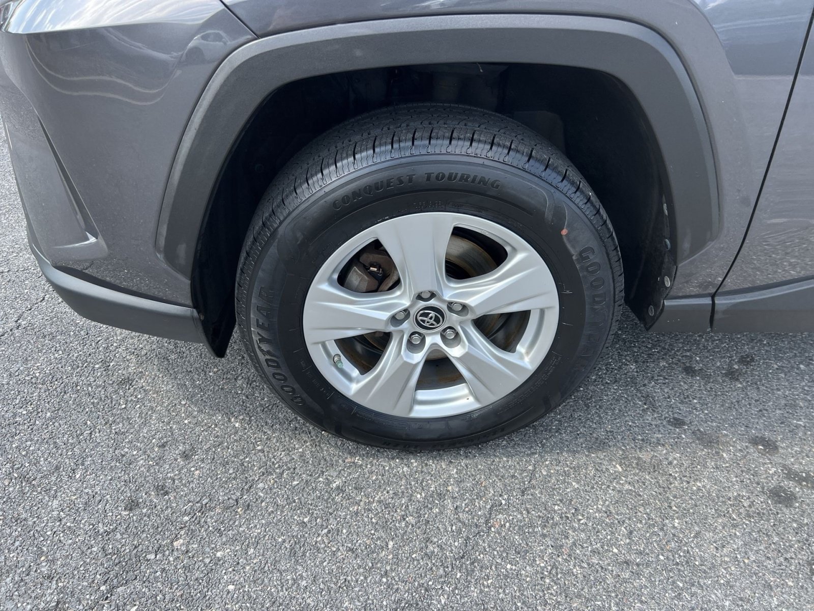 Used 2019 Toyota RAV4 LE w/ Carpet Mat Package AWD/4WD image 12