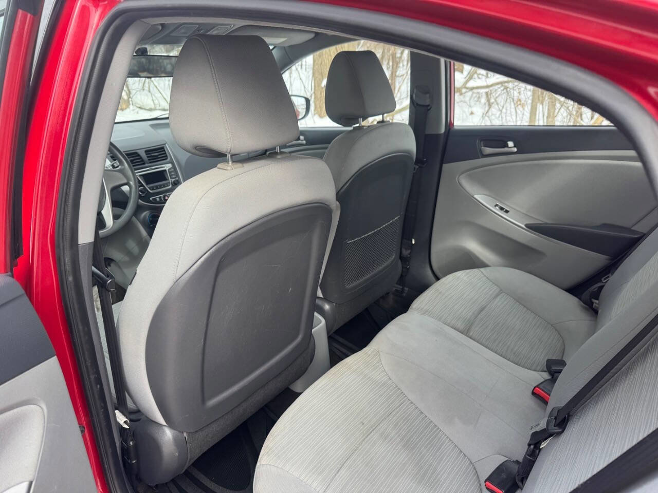 Used 2015 Hyundai Accent GLS image 9