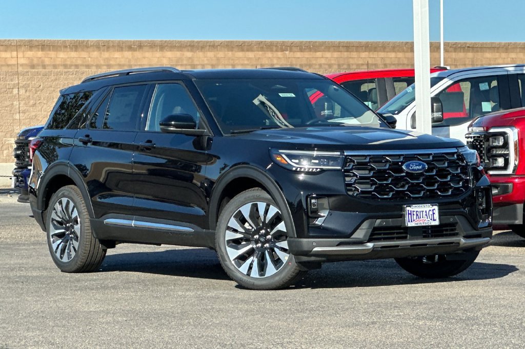 New 2026 Ford Explorer Platinum w/ LUX Leather Package AWD/4WD image 1