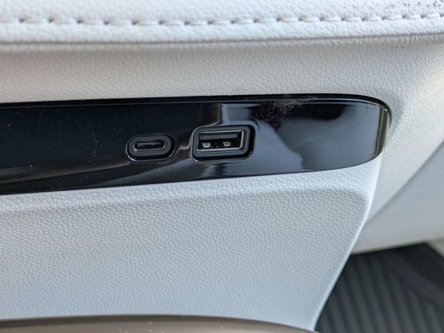 New 2026 Buick Enclave Avenir FWD image 30