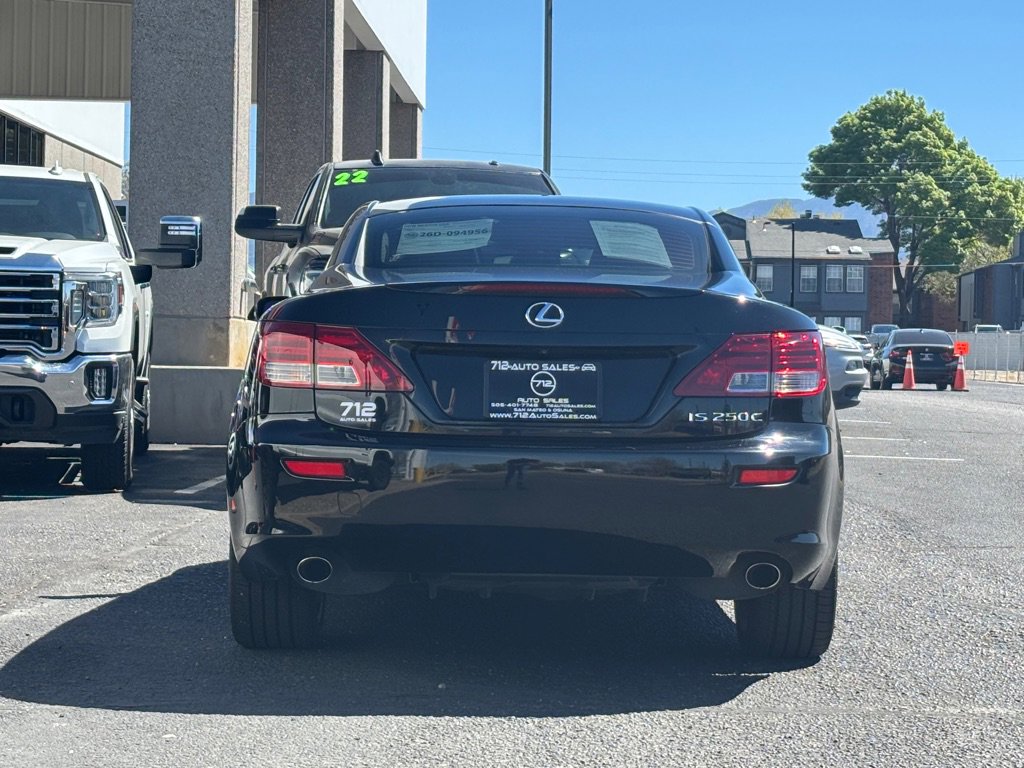 Used 2014 Lexus IS 250C w/ Luxury Package RWD image 41
