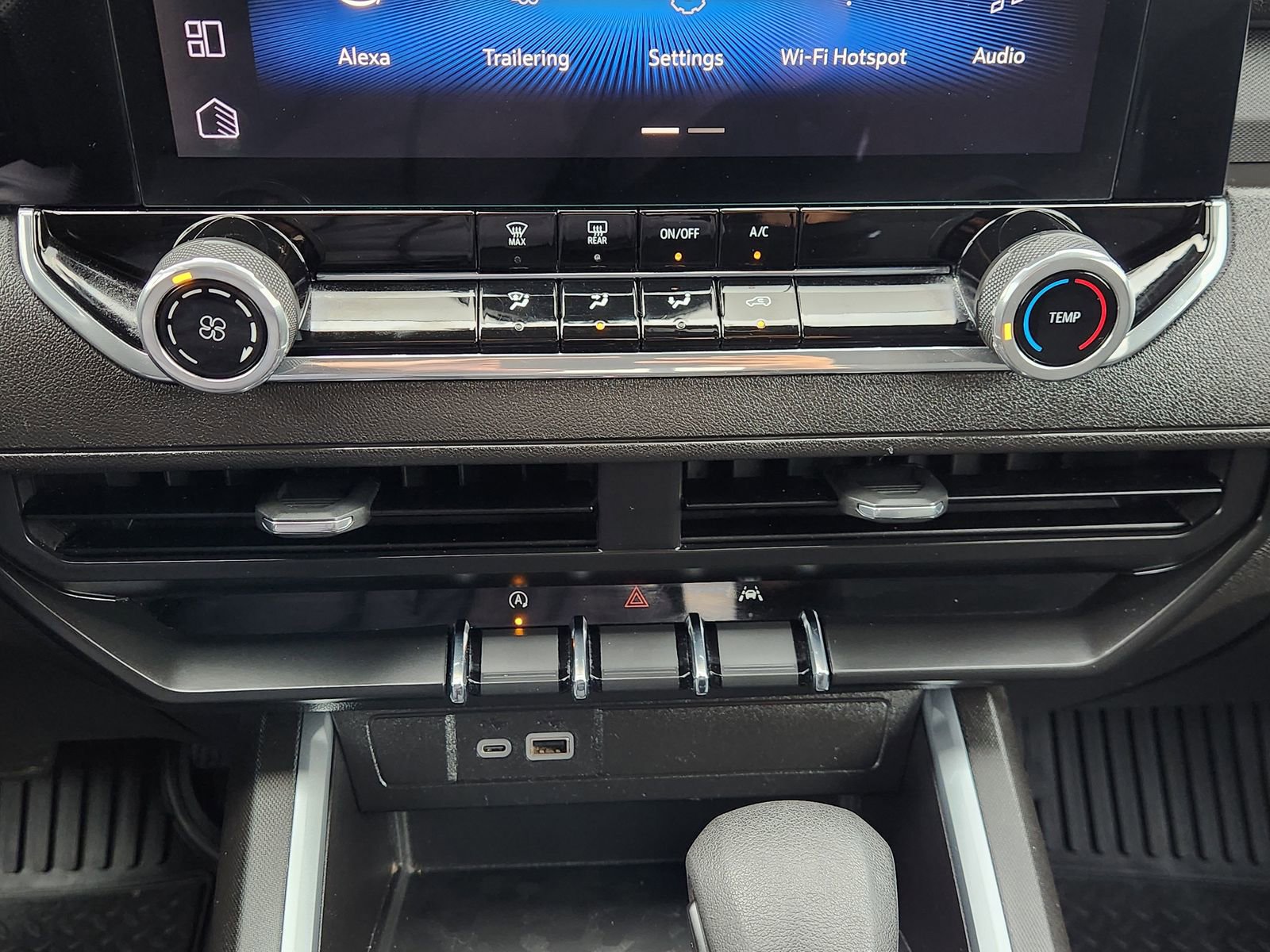 Used 2024 Chevrolet Colorado W/T w/ WT Convenience Package II AWD/4WD image 21