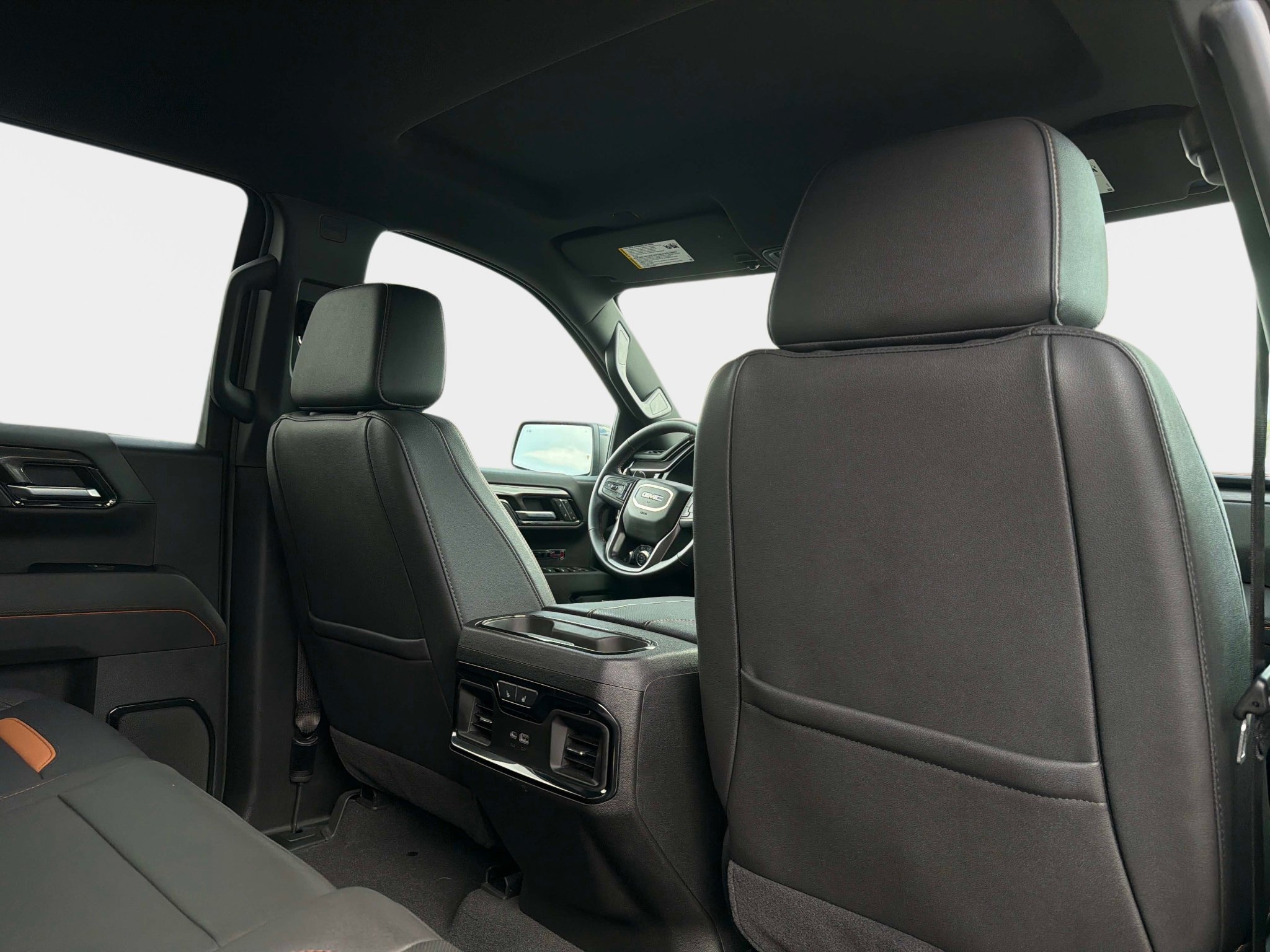 Used 2025 GMC Sierra 1500 AT4 w/ AT4 Premium Package AWD/4WD image 23
