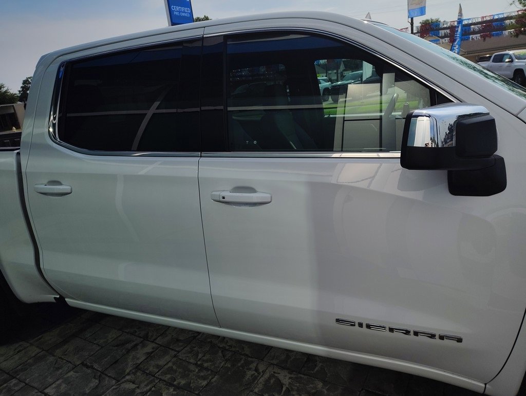 Used 2024 GMC Sierra 1500 SLE image 4