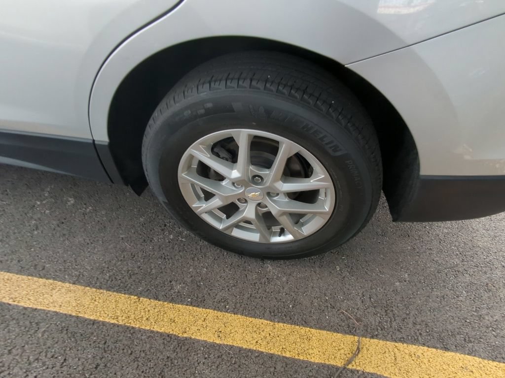 Used 2022 Chevrolet Equinox LT FWD image 5