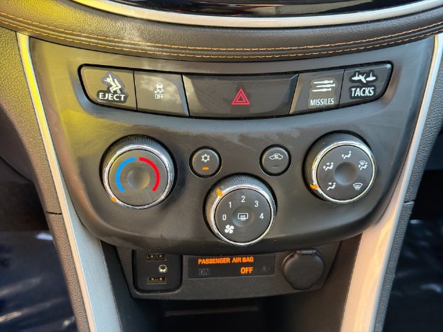 Used 2017 Chevrolet Trax LS AWD/4WD image 25