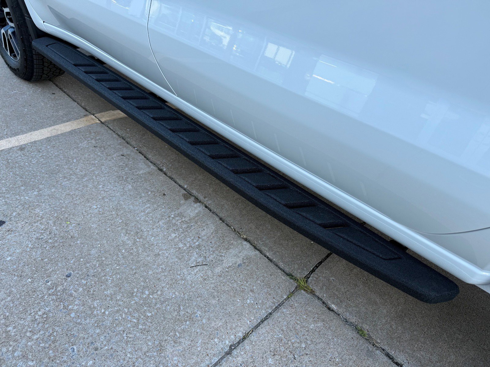 New 2026 GMC Sierra 1500 AT4 w/ AT4 Premium Package image 9