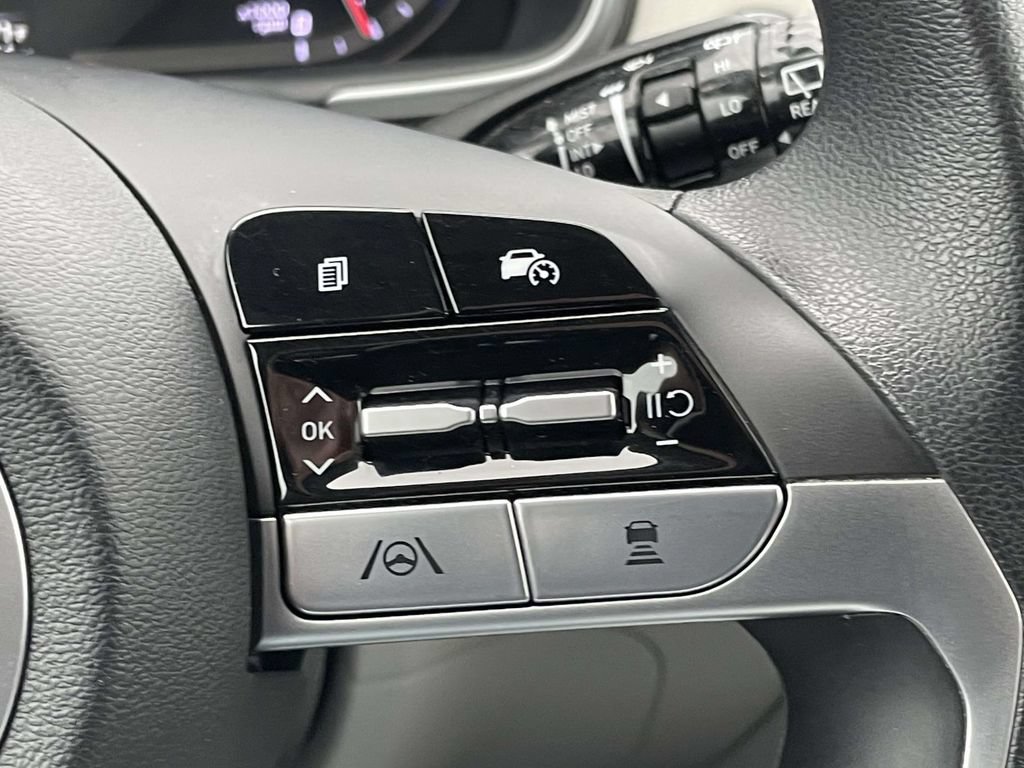 Certified 2023 Hyundai Tucson SEL AWD/4WD image 11