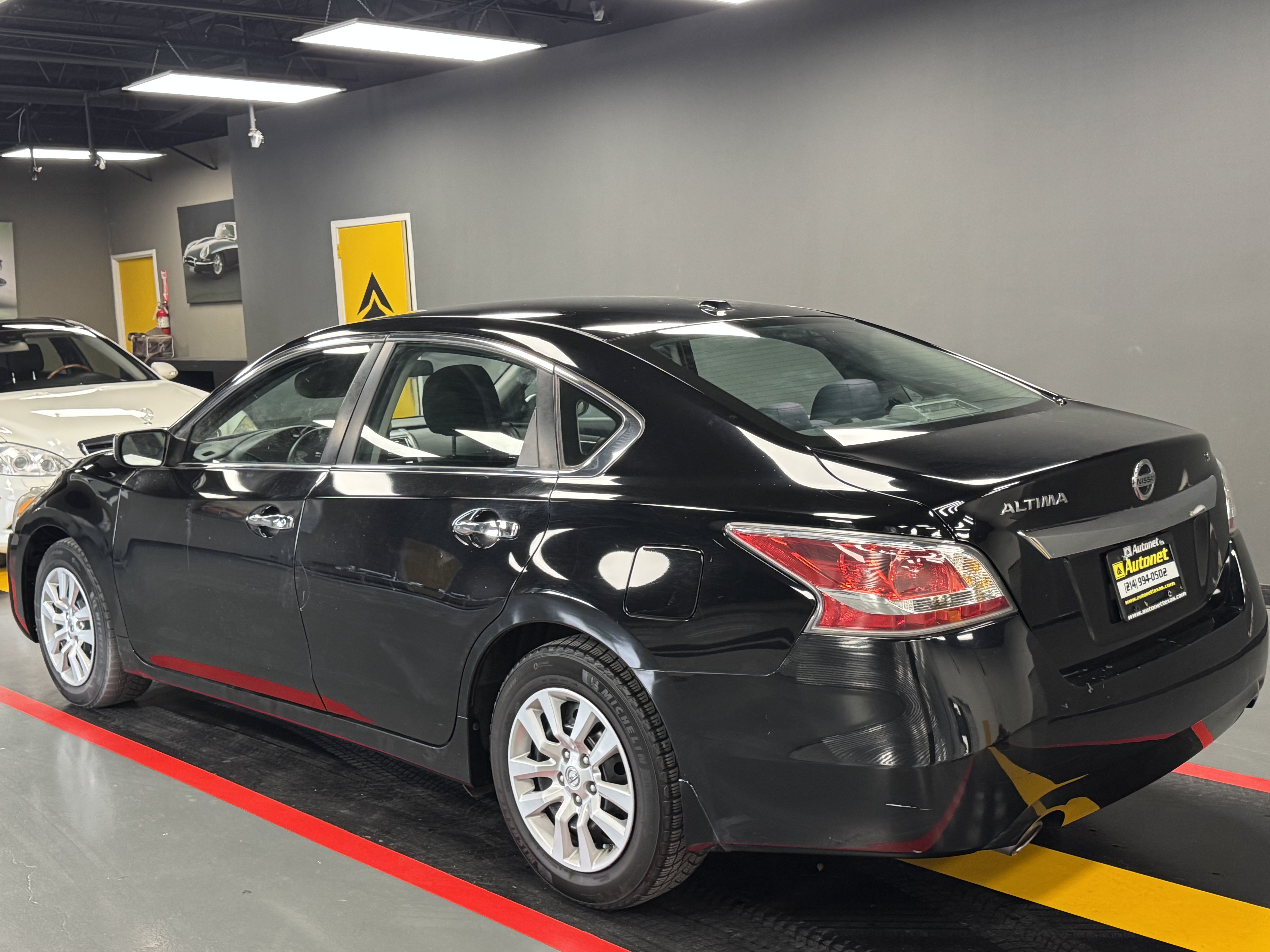Used 2015 Nissan Altima 2.5 S w/ Power Driver Seat Package FWD image 4