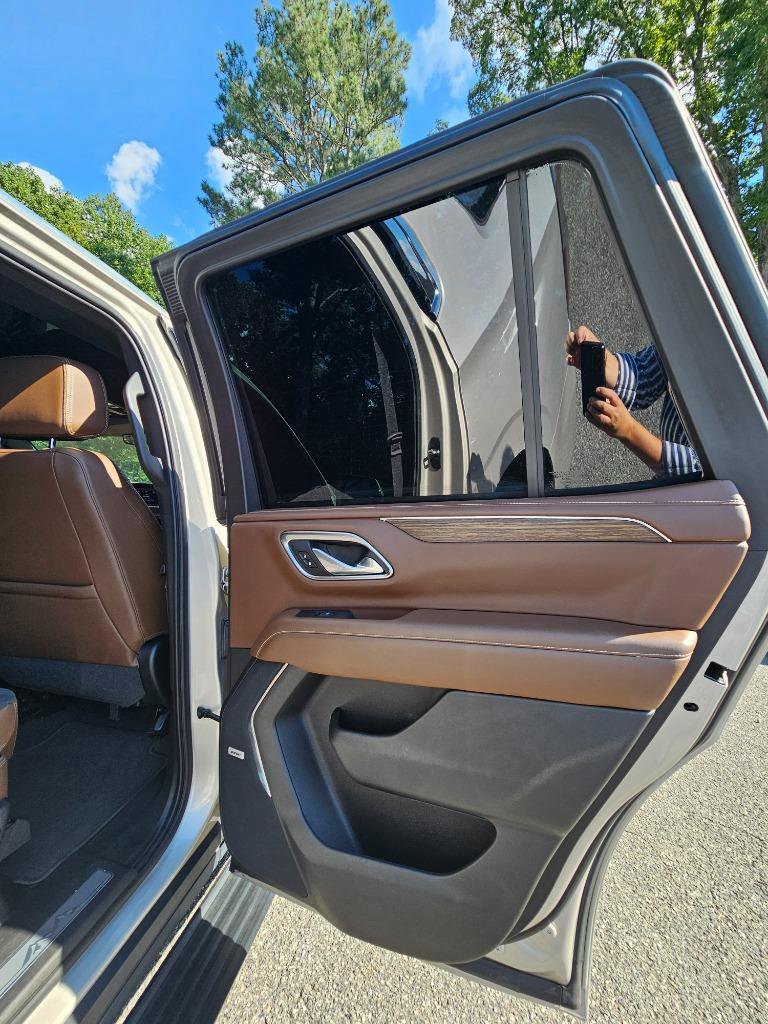 Used 2021 Chevrolet Tahoe High Country w/ Premium Package image 39