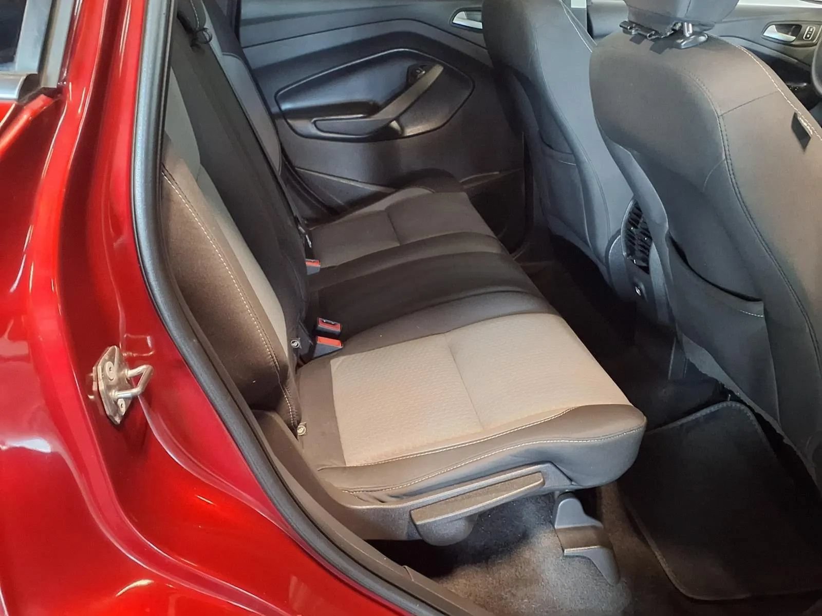 Used 2019 Ford Escape SE AWD/4WD image 8