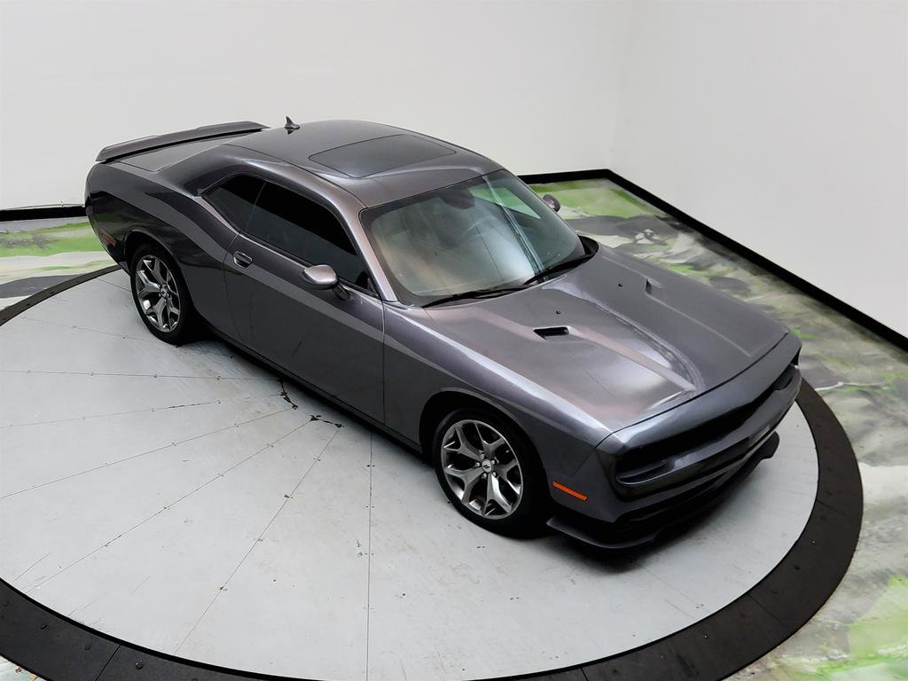 Used 2017 Dodge Challenger SXT Plus image 14