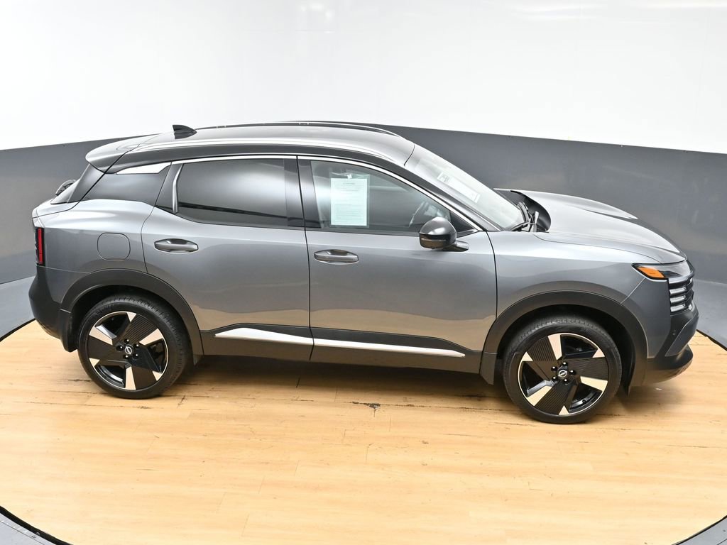 Used 2025 Nissan Kicks SR image 45