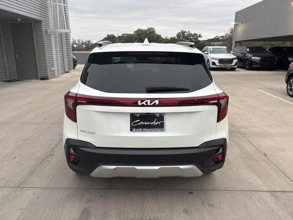 Used 2025 Kia Seltos S image 7