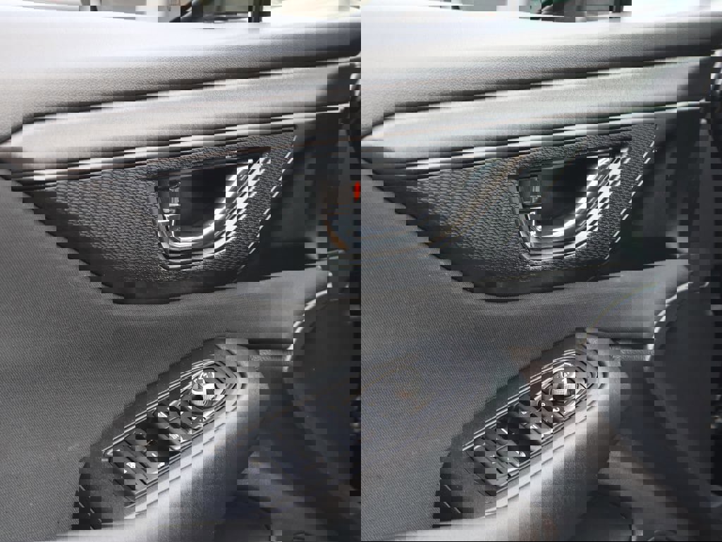 Used 2022 Subaru Outback Premium image 23