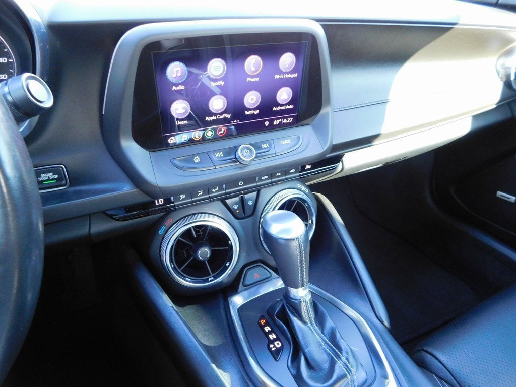 Used 2019 Chevrolet Camaro LT w/ Technology Package image 33