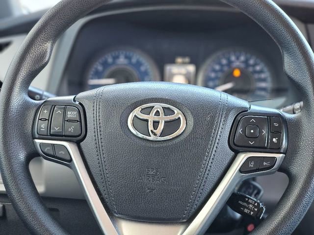 Used 2020 Toyota Sienna L image 16