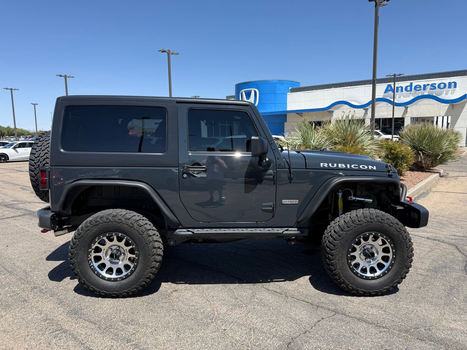 Used 2017 Jeep Wrangler Rubicon AWD/4WD image 4