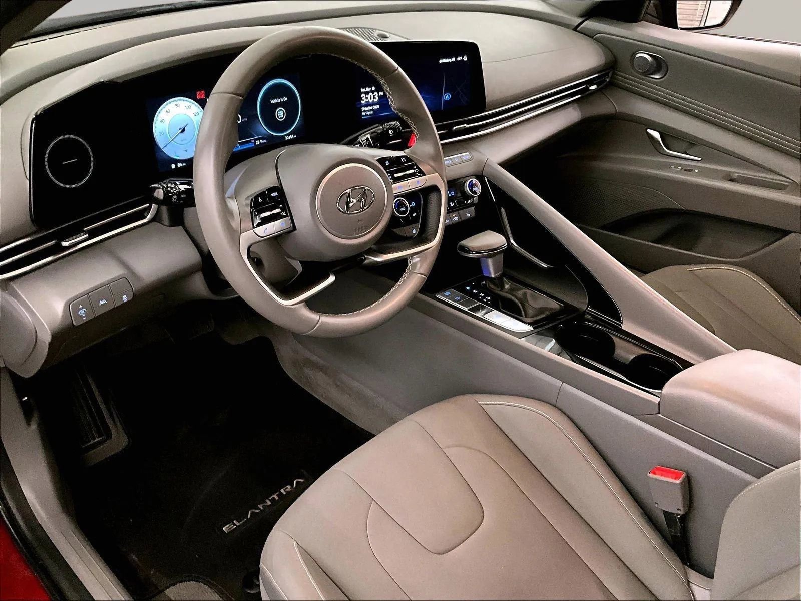 Used 2023 Hyundai Elantra SEL w/ Convenience Package image 12