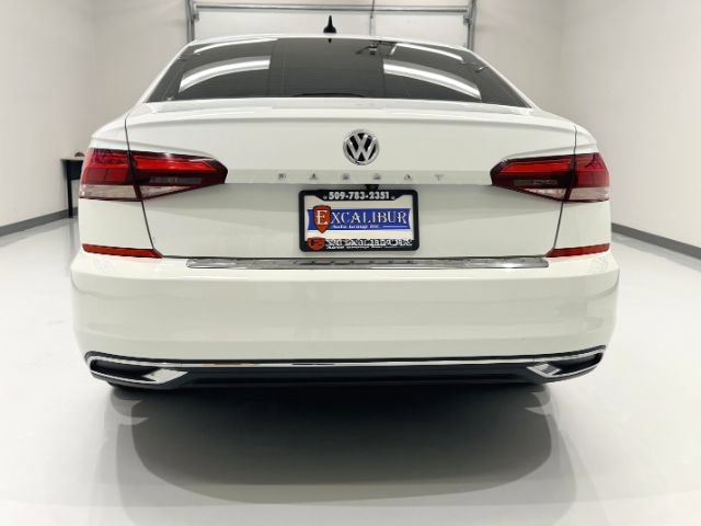 Used 2021 Volkswagen Passat 2.0T SE FWD image 5