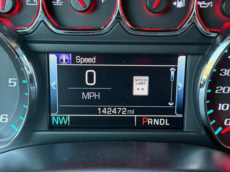 Used 2018 Chevrolet Silverado 1500 High Country image 22