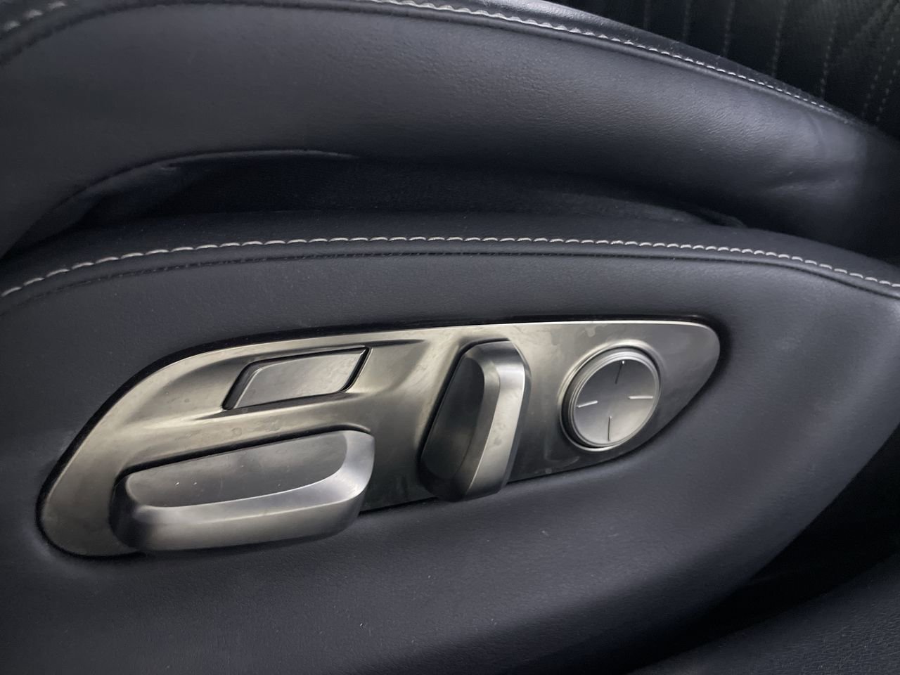Used 2018 Lexus LS 500 AWD w/ Interior Upgrade Package image 13