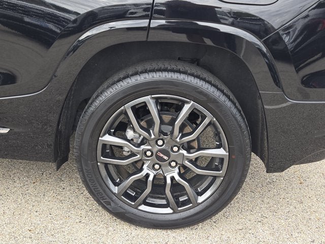 Used 2024 GMC Terrain Denali w/ Black Diamond Edition AWD/4WD image 15
