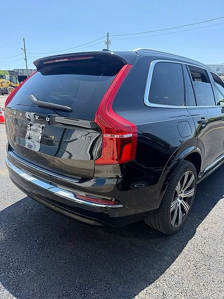 Used 2023 Volvo XC90 B6 Ultimate w/ Protection Package Premier AWD/4WD image 6