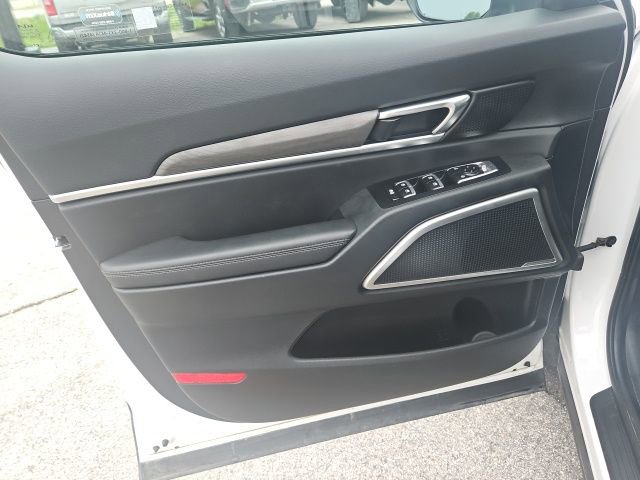 Used 2025 Kia Telluride AWD image 22