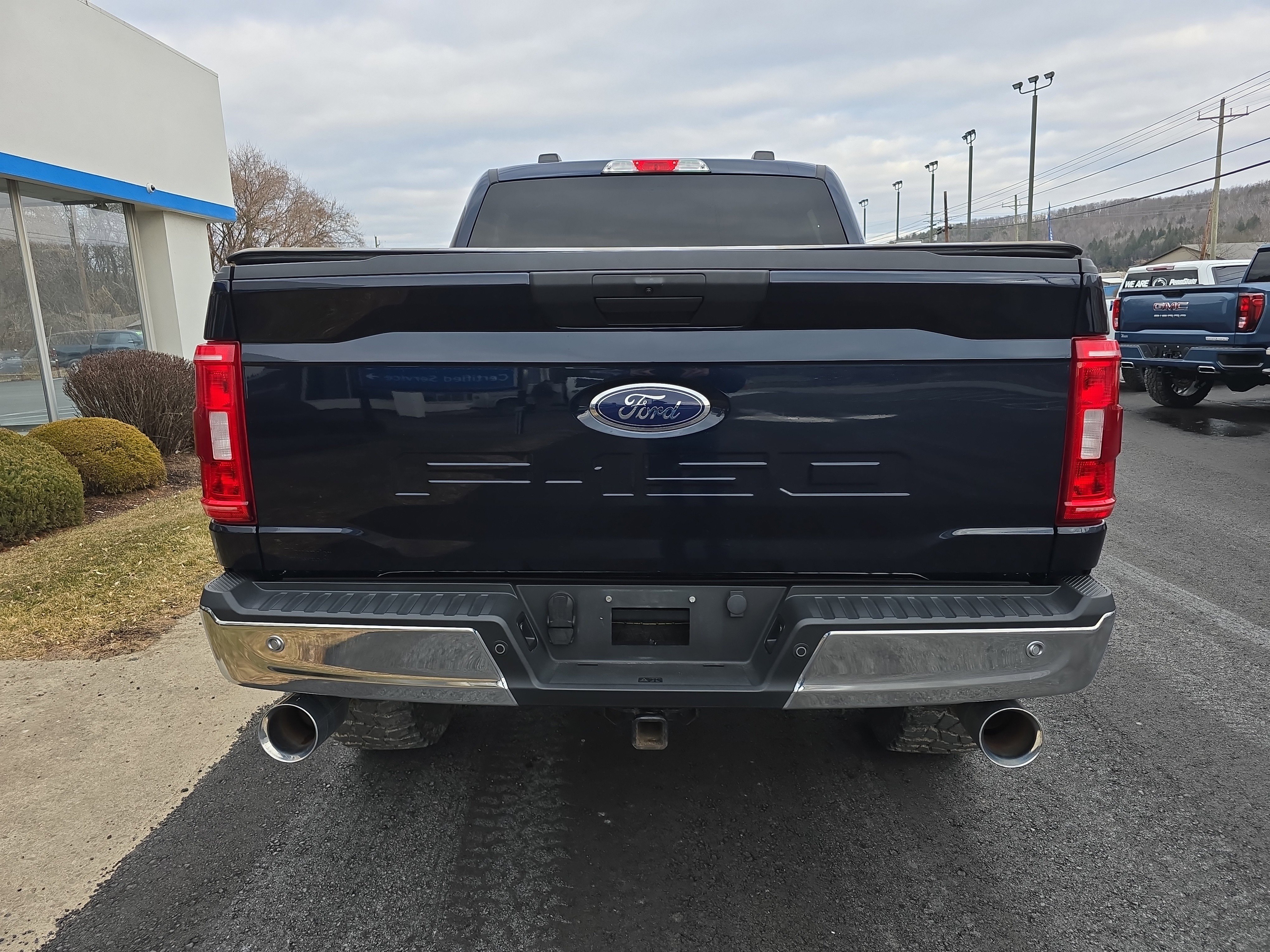 Used 2022 Ford F150 XLT image 4