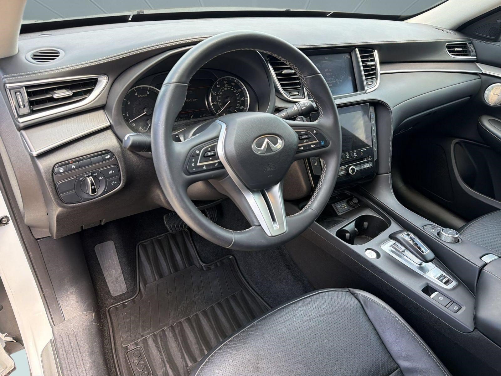Used 2023 INFINITI QX50 Luxe FWD image 4