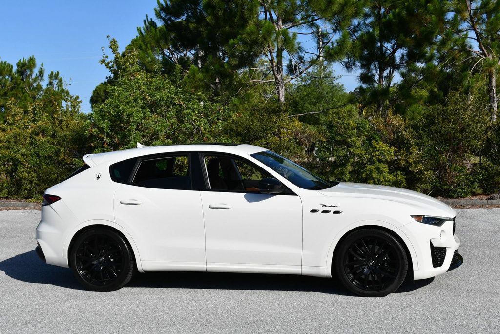 Used 2022 Maserati Levante Modena AWD/4WD image 43