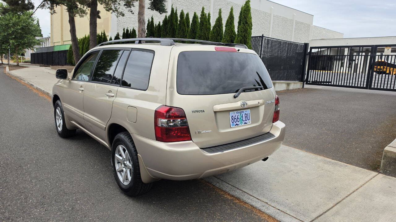 Used 2007 Toyota Highlander 4WD V6 w/ 3rd Row image 7