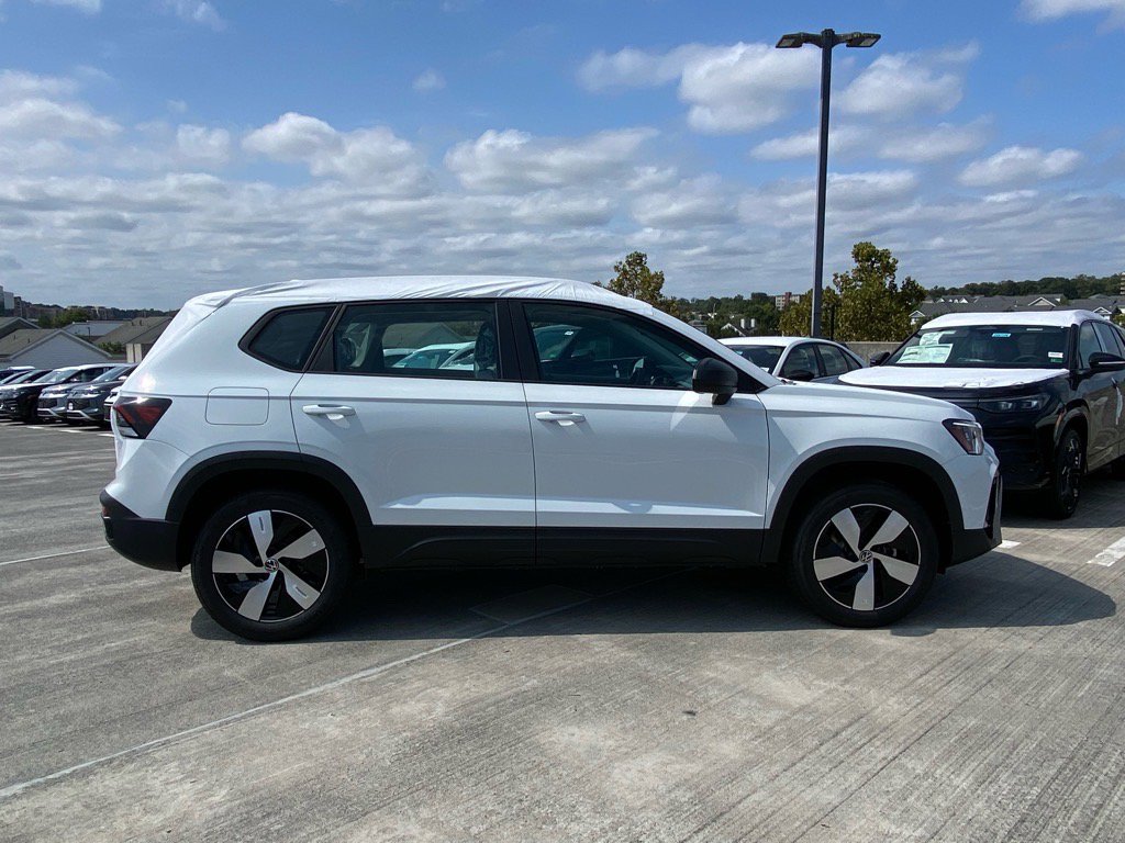 New 2025 Volkswagen Taos S image 2